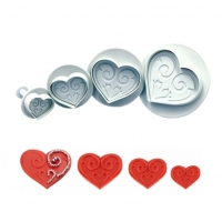 Foremki do ciastek z tłoczkiem - serca 4szt