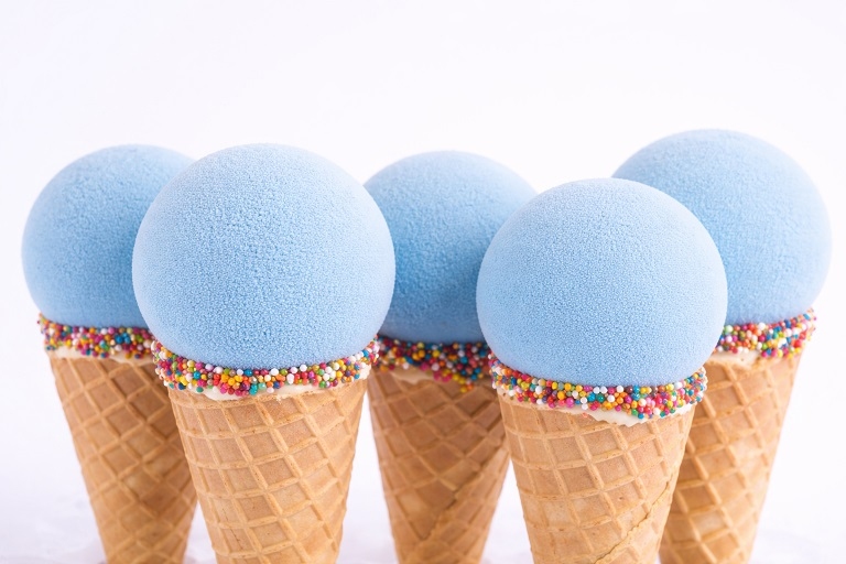 Food Colours Zamsz w spray'u 100 ml - baby blue - jasno niebieski